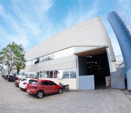 Fachada Madeiplast